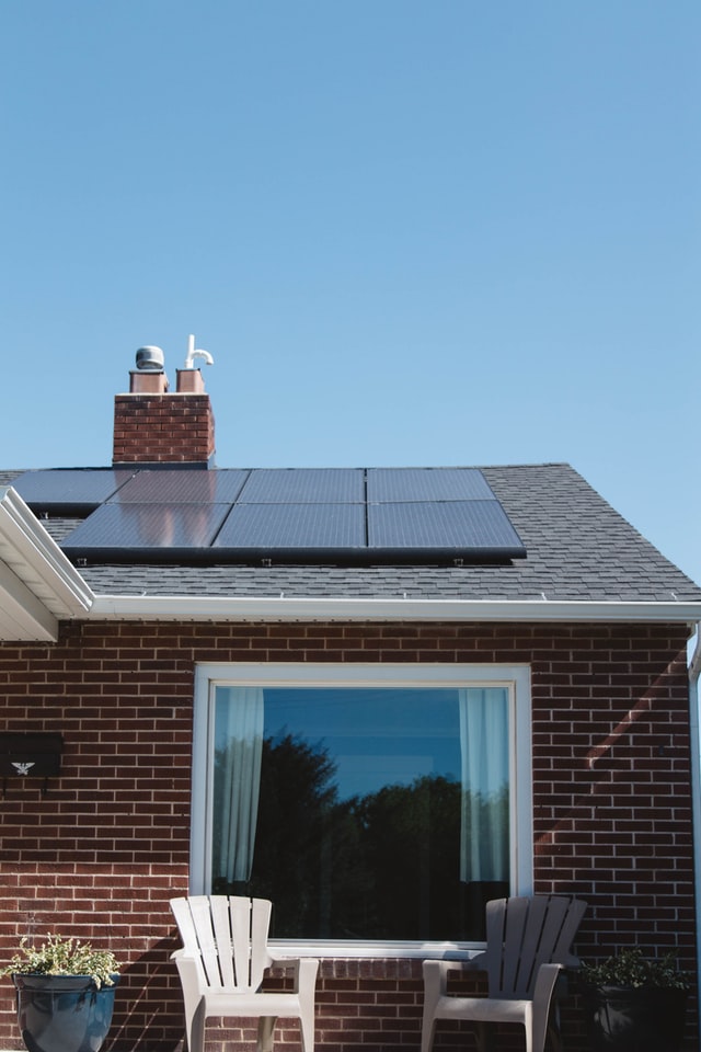 Read more about the article Solar Panels : Your Complete Guide Before You Invest in One!