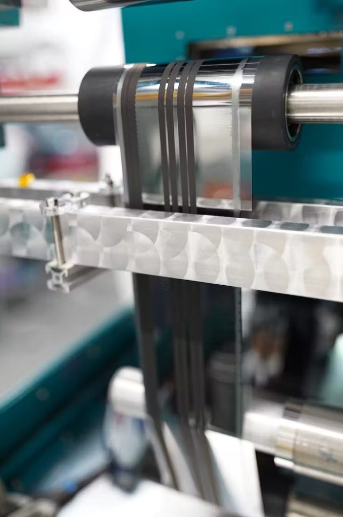 printing and rolling out solar cells